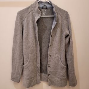 Mountain Hardwear sweater